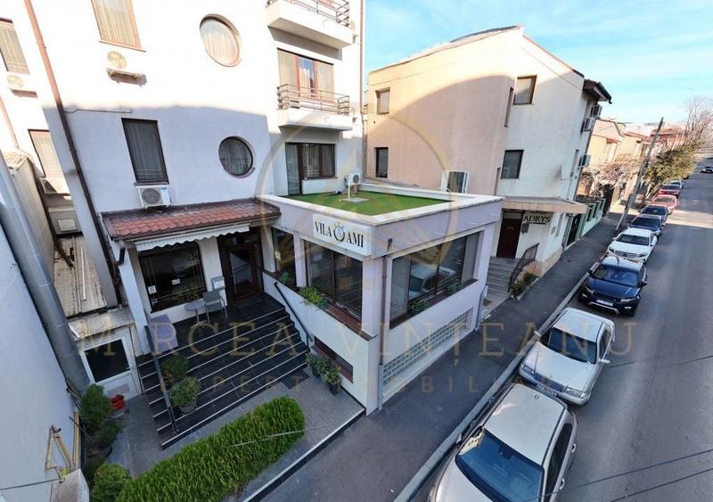 Hotel 3 Stele de Vânzare la  Delfinariu, aproape de Mamaia - 4