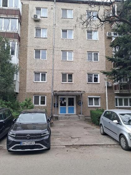 Ap 2 cam tip Q parter Nufarul - 4