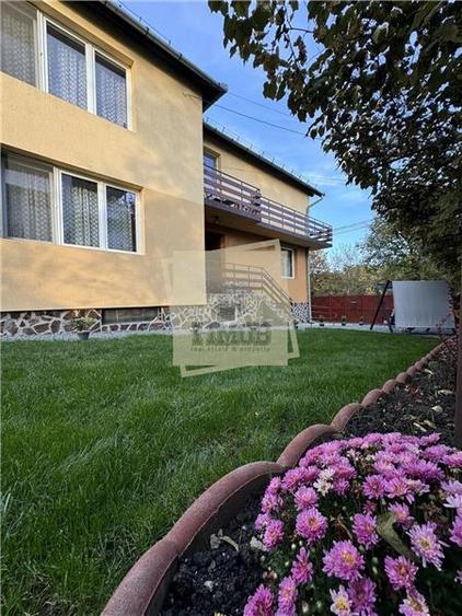 Vila pretabil investite cu suprafata utila 322 mp in zona Sub Arini - 1