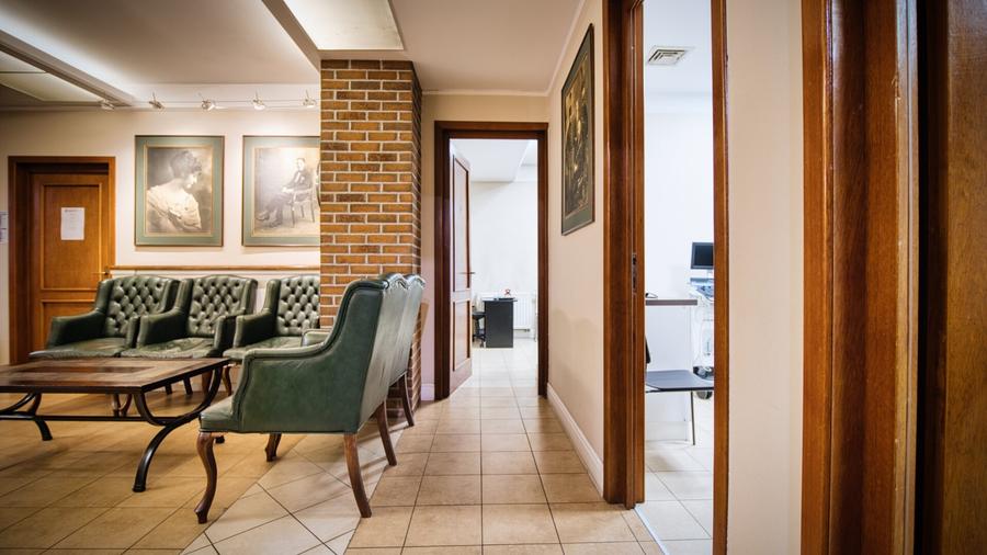 Cladire/Spatiu cu alta destinatie - 4 niveluri - pretabila diverse activitati - 39