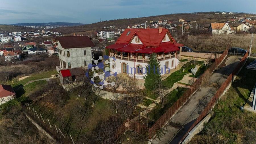 Villa Zona Bucium-Plopii Fara Sot ( pretabila si comercial) POTENTIAL RIDICAT - 6