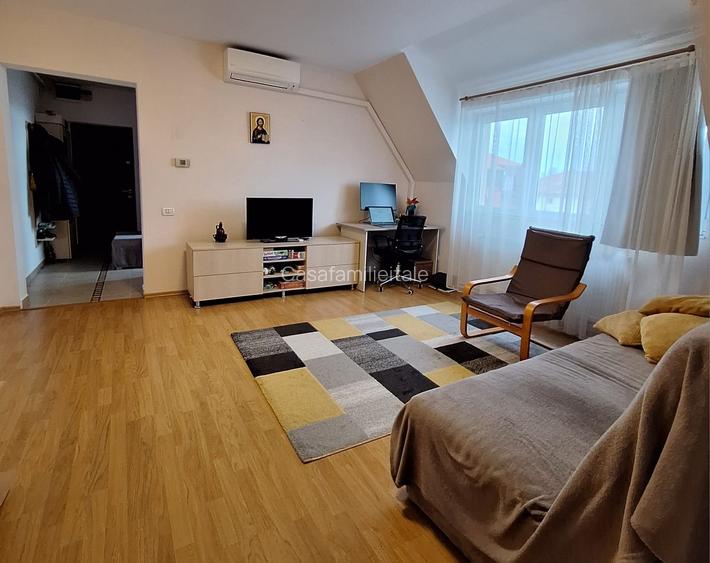 Ideal investitie!!! Aparament 2 camere la mansarda .. 68700 euro Ideal investitie!!! Aparament 2 camere la mansarda .. 68700 euro
