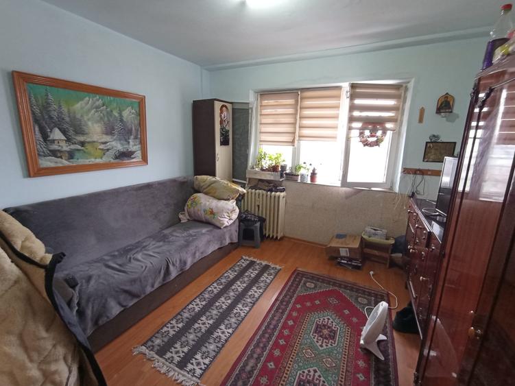 Camera de camin cu baie la interior, etaj intermediar, Bularga-Baza 3 - 1