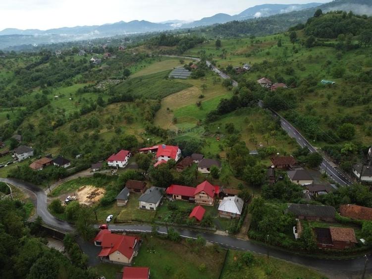 De vânzare casă din caramida cu teren – zonă Pensiunea Secret Garden - 8