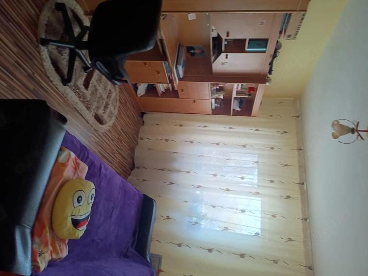 Vand apartament cu 3 camere decomandat - 4