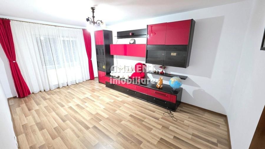 Apartament 3 camere, etaj 1, mobilat și utilat, zona GARĂ; - 1
