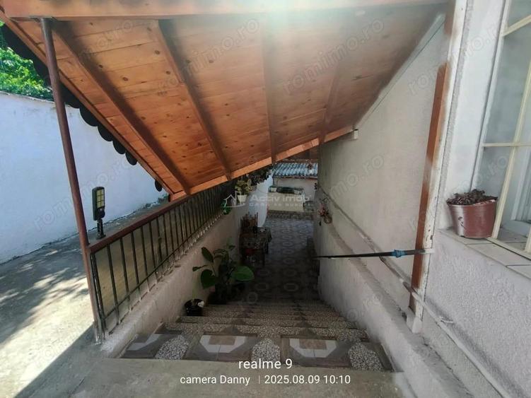 Resita Muncitoresc Casa Zona Lini #537;tit #259; - 12