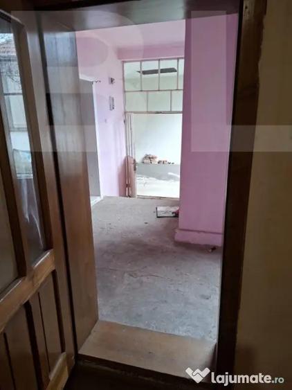 Casa de vanzare, 4 camere, 140 mp - in Costiu - 10