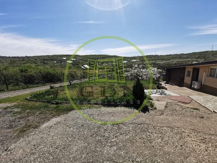 Teren intravilan si extravilan cu anexa gospodareasca amenajata, cu utilitati - 4