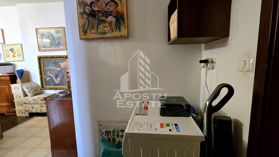 Apartament cu 2 camere semidecomandat, mobilat în Aradului