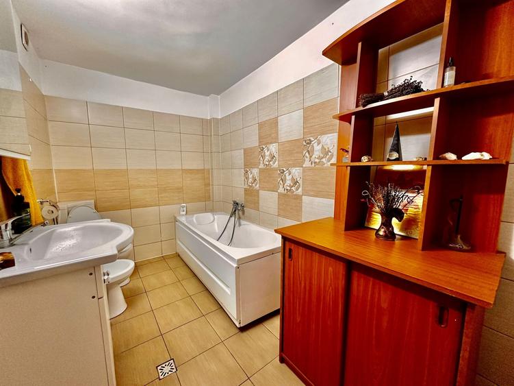 Apartament la casa in centru - pretabil sediu firma - 9