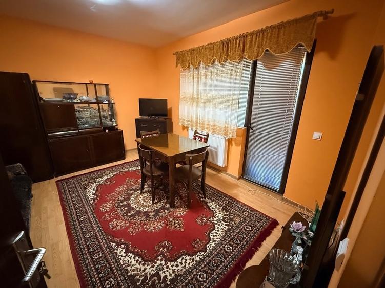 Apartament cu 2 camere+garaj De Vanzare in Floresti - 8