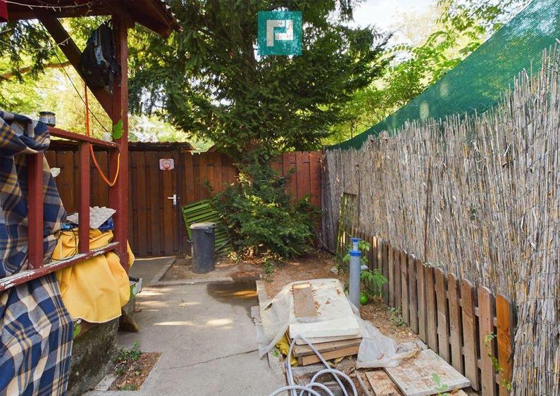 Casu?a cu anexe de vanzare pe ?trandul Neptun - 2