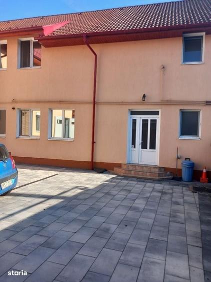 Casa cu etaj,cu garaj, D+P+E+M,611 mp, teren 371 mp,Central - 5