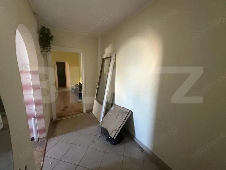 Apartament 3 camere, 67 mp, zona Micro 16 - 6