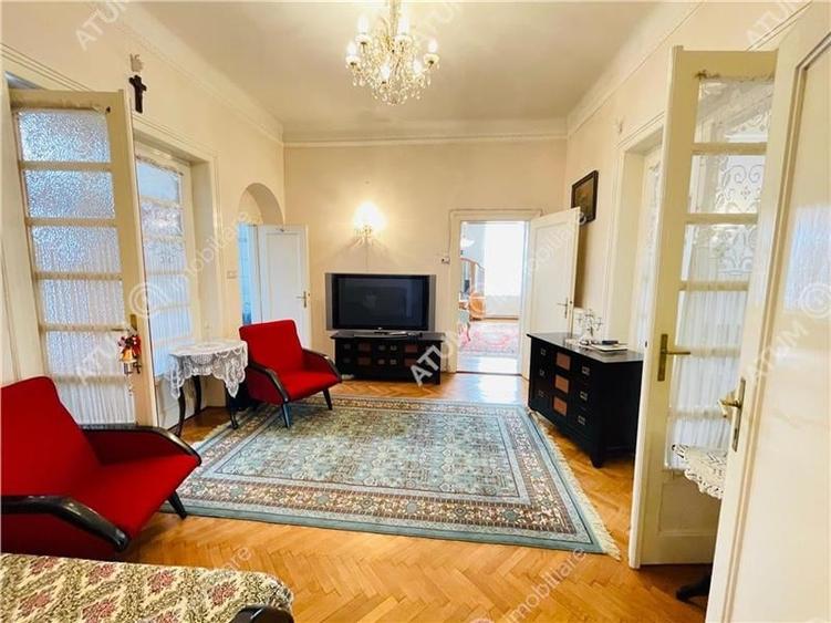 Casa individuala 4 camere decomandate 1000 mp teren zona Blv Victoriei - 13