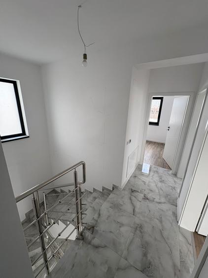 Casa Individuala - Parter + Etaj - Teren 360 mp - Mutare Imediata - 13