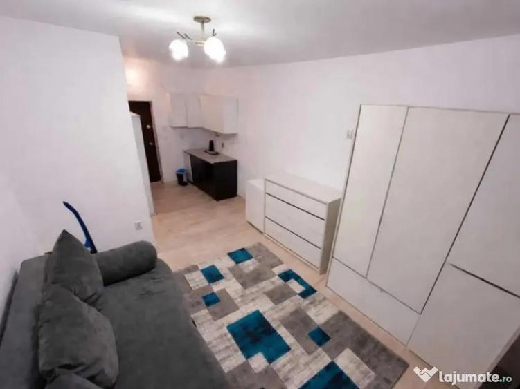 Camera de camin cu baie si bucatarie, renovata - zona Triaj - 2