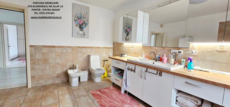 Proprietate de exceptie-Vila mobilata si utilata,plus anexa si teren,mun.P.Neamt - 9