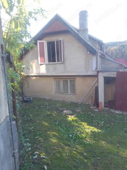 vand casa cu curte si gradina in zona central istorica a Brasovului - 3