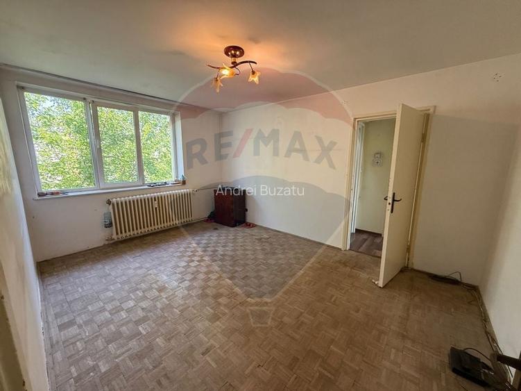 2 camere Calea Bucuresti, zona Stomatologie