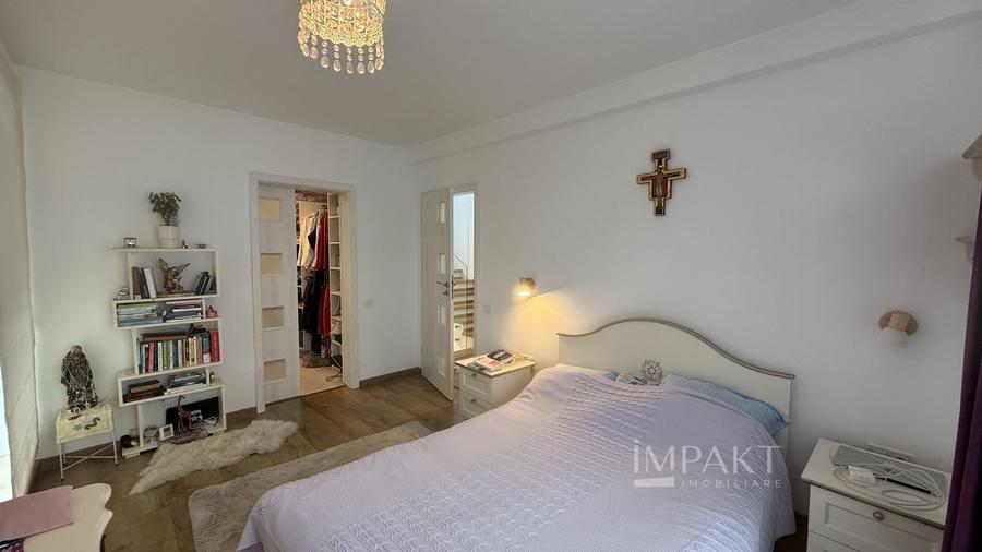 Duplex cu 4 camere cu Canalizare în Bună Ziua