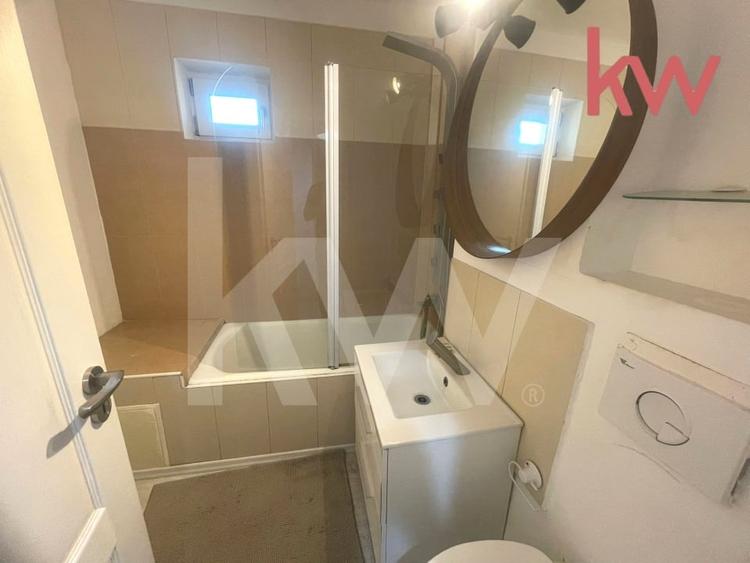 Apartament cu 4 camere decomandat, mobilat în 1 Mai