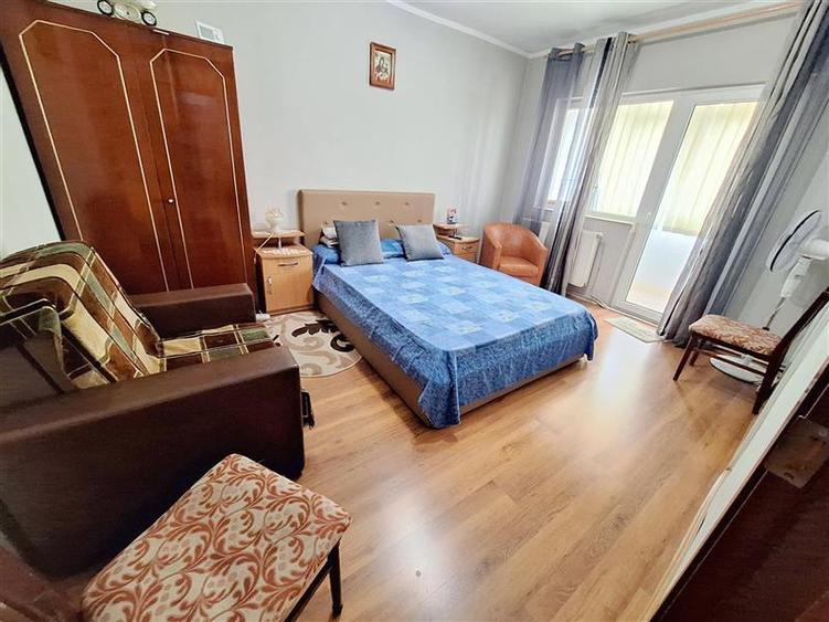 Apartament 2 camere semidecomandat, zona  Ura - 4