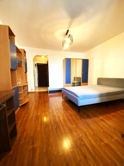 Garsoniera Auchan Vitan 30 mp - 1