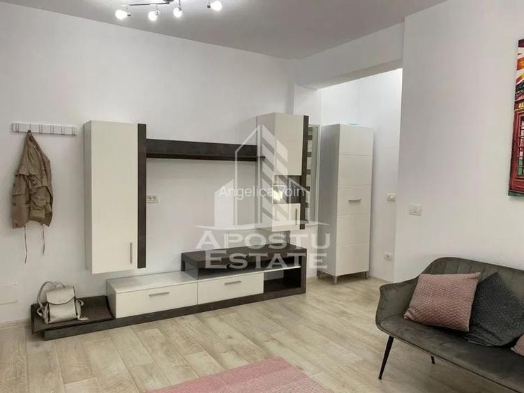 Apartament cu o camera, centrala proprie, zona Soarelui