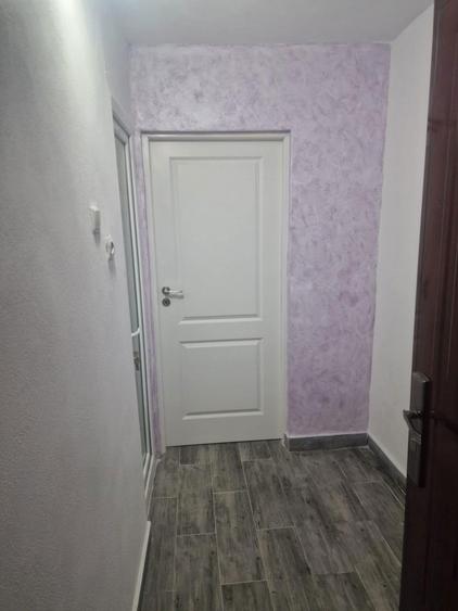 Inchiriez garsoniera Turceni - 2