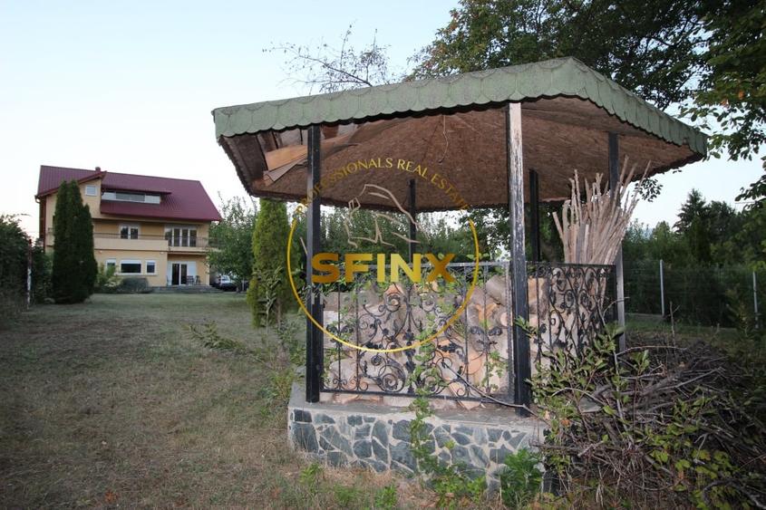 Vila impunatoare cu iesire la lac, Peris - 21