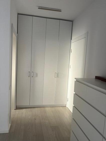 Apartament cu 3 camere decomandat, mobilat în Brâncoveanu
