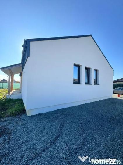 Casă cu 4 camere cu Teren 475 Mp în Mocira