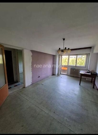 Apartament 3 camere de vanzare Drumul Taberei