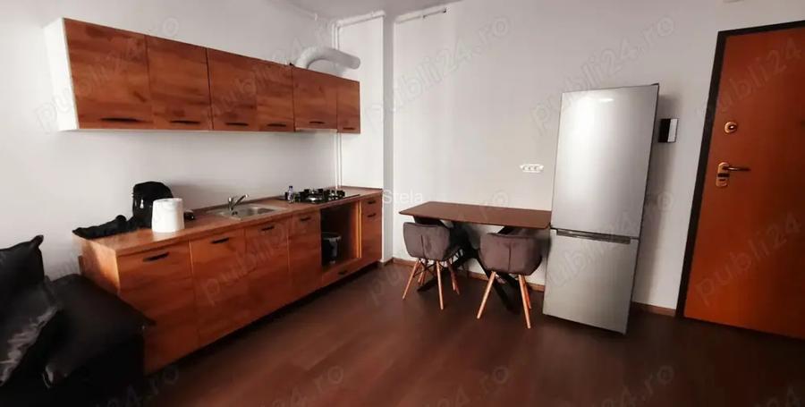 Inchiriez apartament