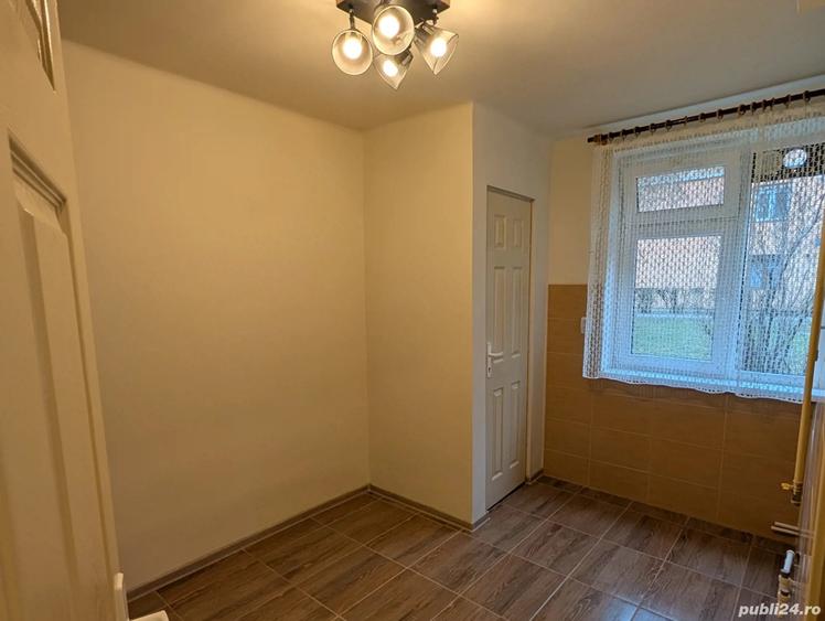 Garsoniera ultracentrala in Hunedoara, decomandata, comfort 1, 30mp - 1