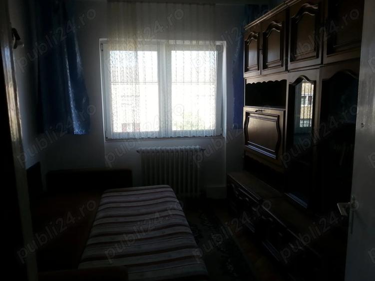 Inchiriez apartament 3 camere,etaj IV,B-dul Traian,Satu Mare - 8