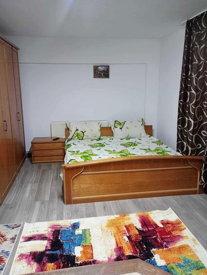 Inchiriez garsoniere - 2