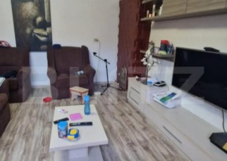 Casa 5 camere, Sacele , panouri solare 6kw, terasa , 835 mp - 13