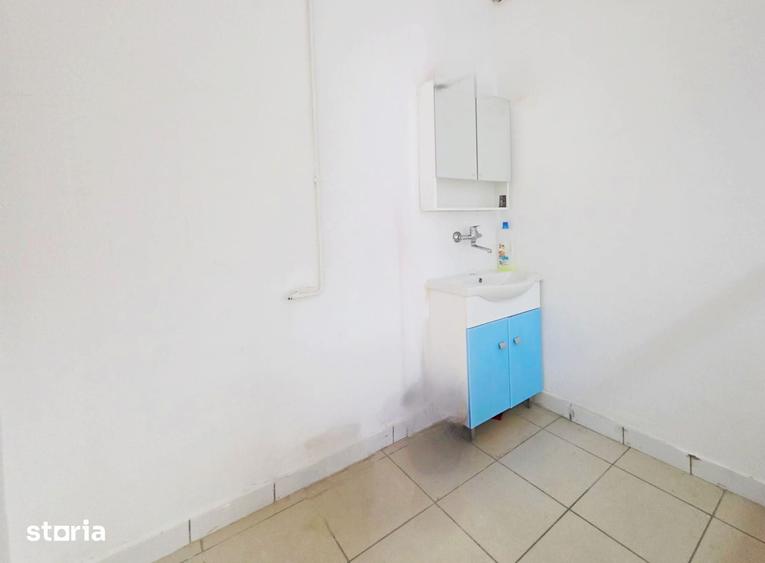 Spațiu comercial, de 37 mp, în Bucium
