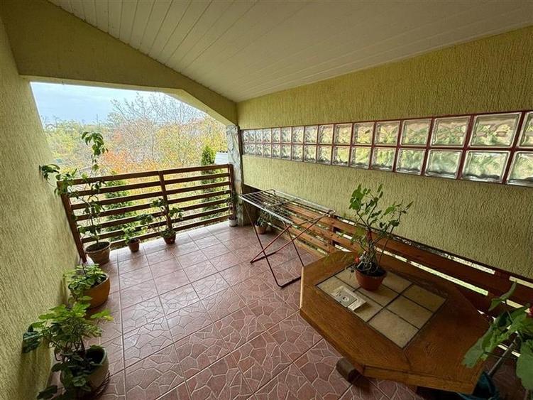 Magura - vila P+1E - teren 1.100mp - 14