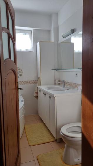 Inchiriez apartament zona Turnisor, etaj 2 , loc de parcare propriu - 8
