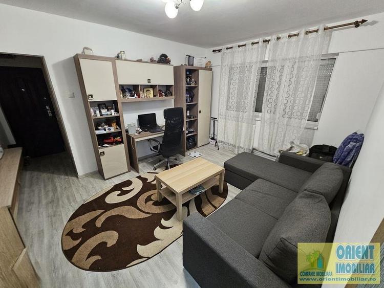 De vanzare apartament 2 camere, parter, zona Casa de Cultura - 1