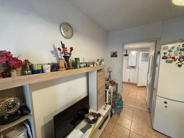 Casa la curte, 1.297 mp teren, Nana, jud. Calara?i 52 km de Bucure?ti - 2