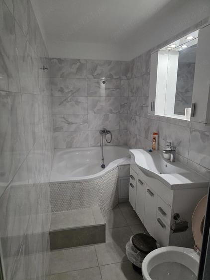 inchiriez apartament cu 3 camere Vitan Mall - 3