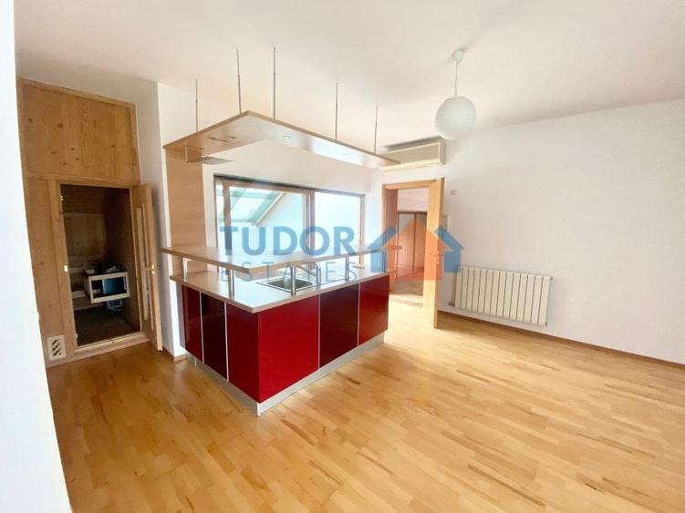 Vila superba cu 5 dormitoare de vazare in complex cu piscina - 22