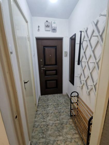 Inchiriez apartament 2 camere - 2