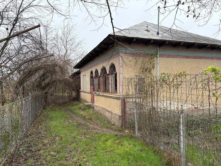 Casa de vanzare - 1