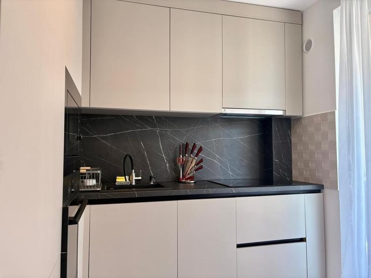 Apartament cui trei camere, regim vila, zona Tractorul - 9